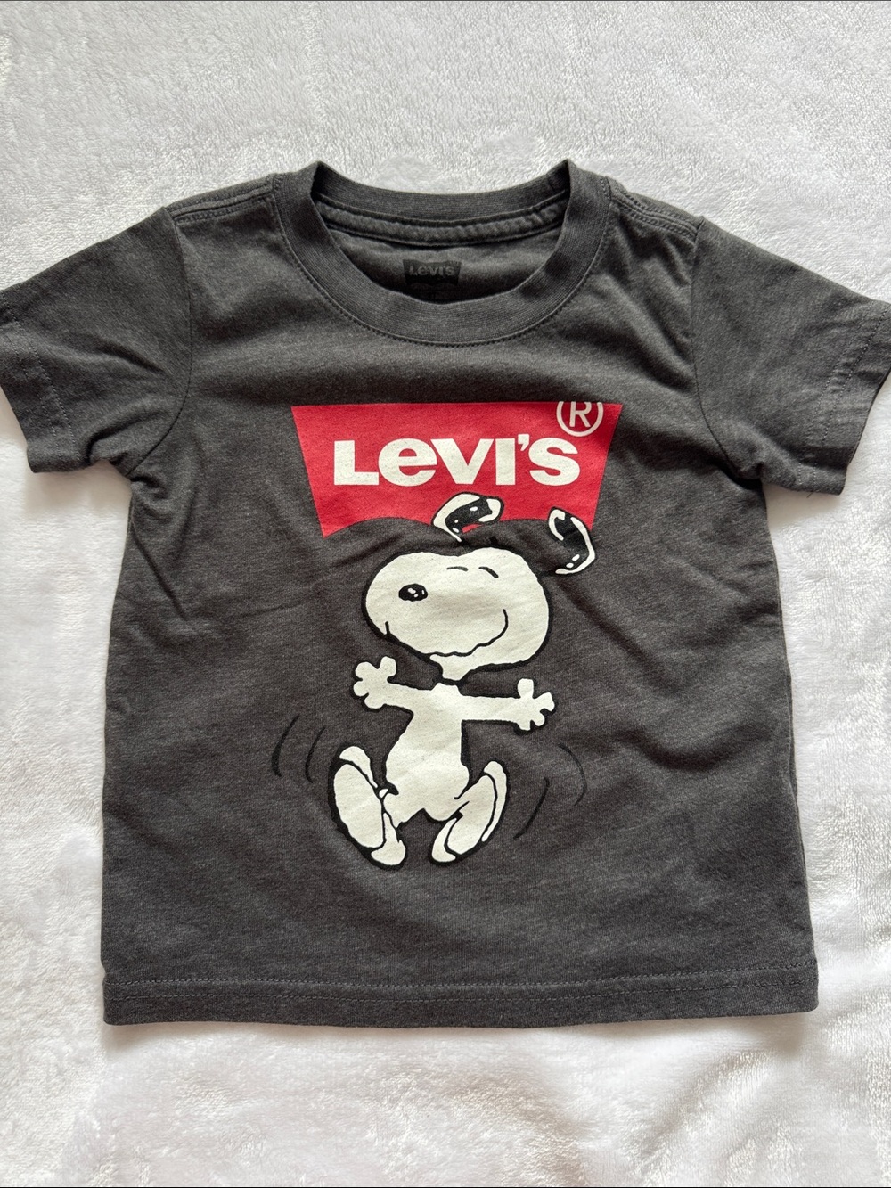 Dark Grey Levi’s Snoopy Tee